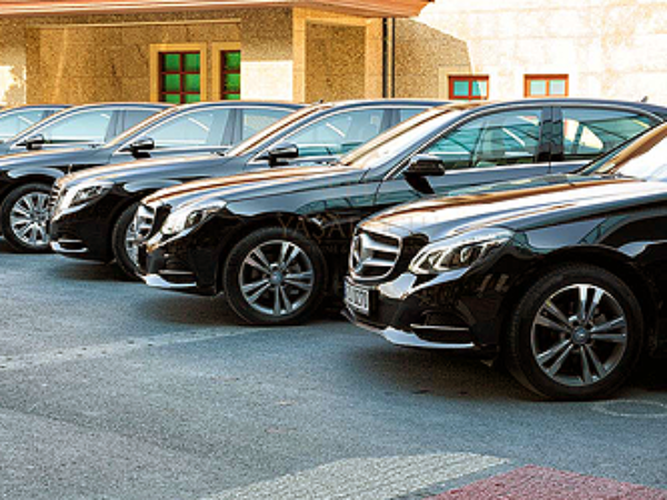 Fiumicino Airport to Rome City – Mercedes-Benz E Class